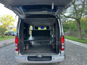 Toyota Regius 2008 Silver