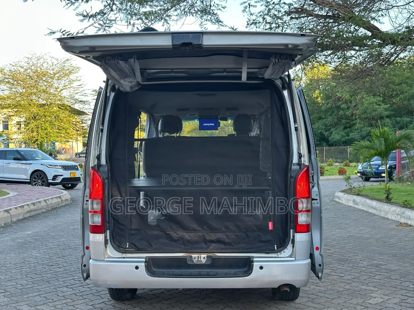 Toyota Regius 2008 Silver