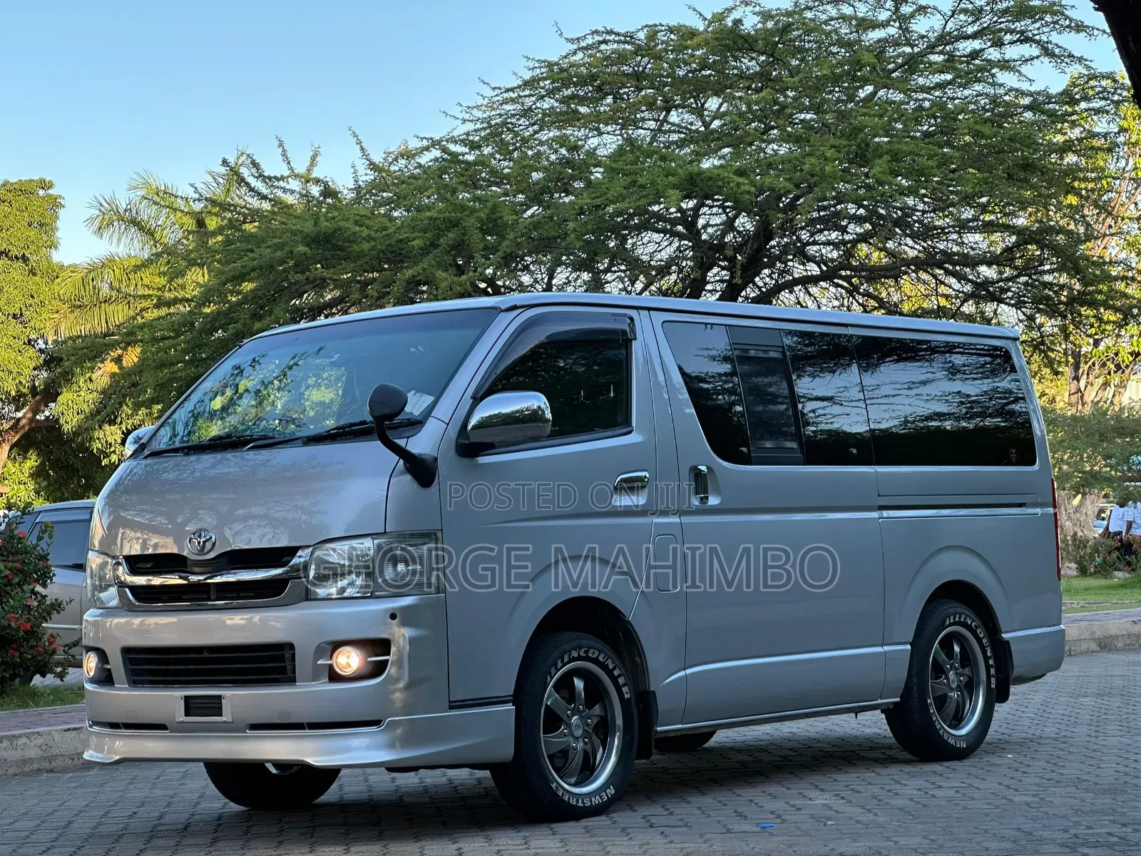 Toyota Regius 2008 Silver