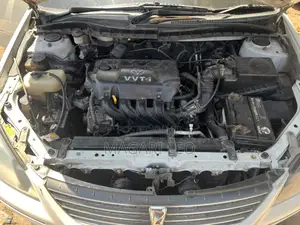 Toyota Premio 2005 White