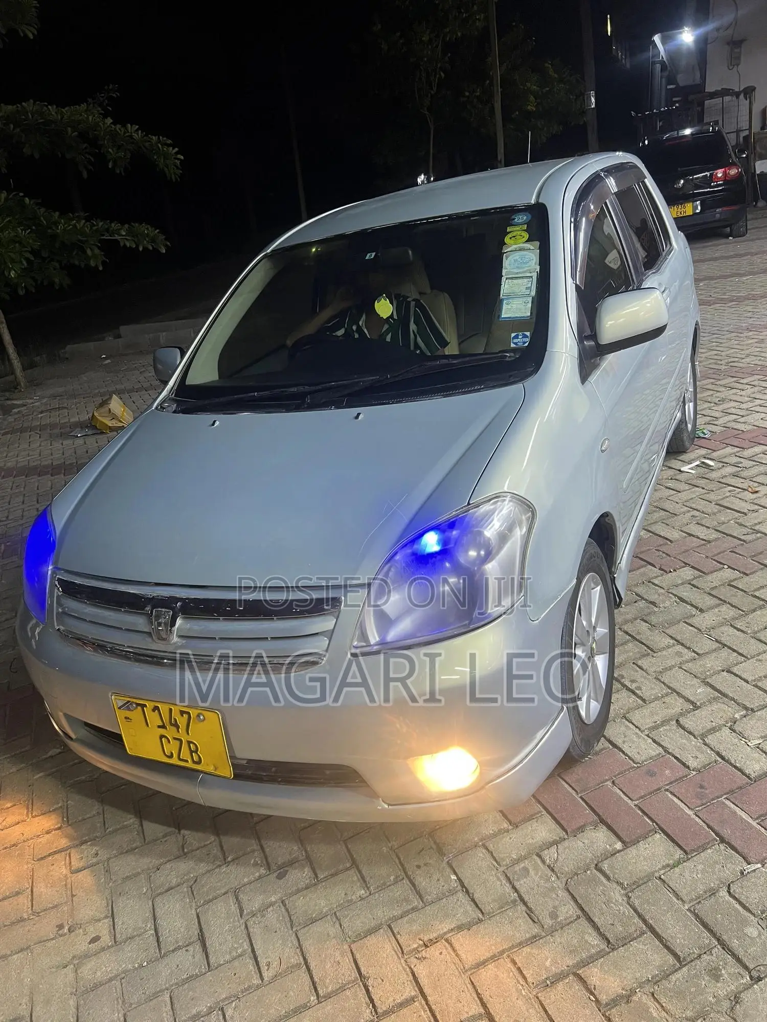 Toyota Raum 2005 Silver