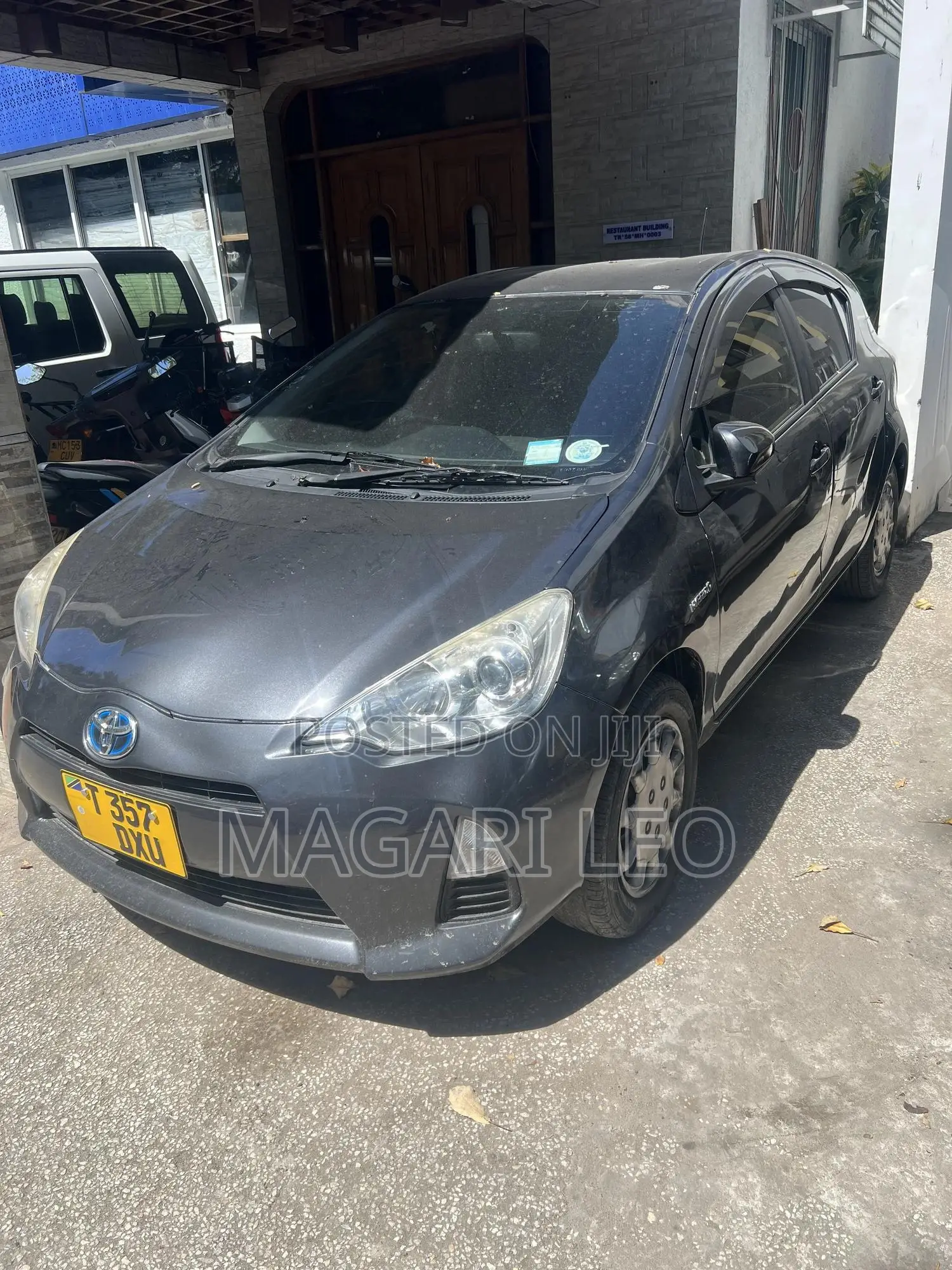 Toyota Aqua 2012 Gray