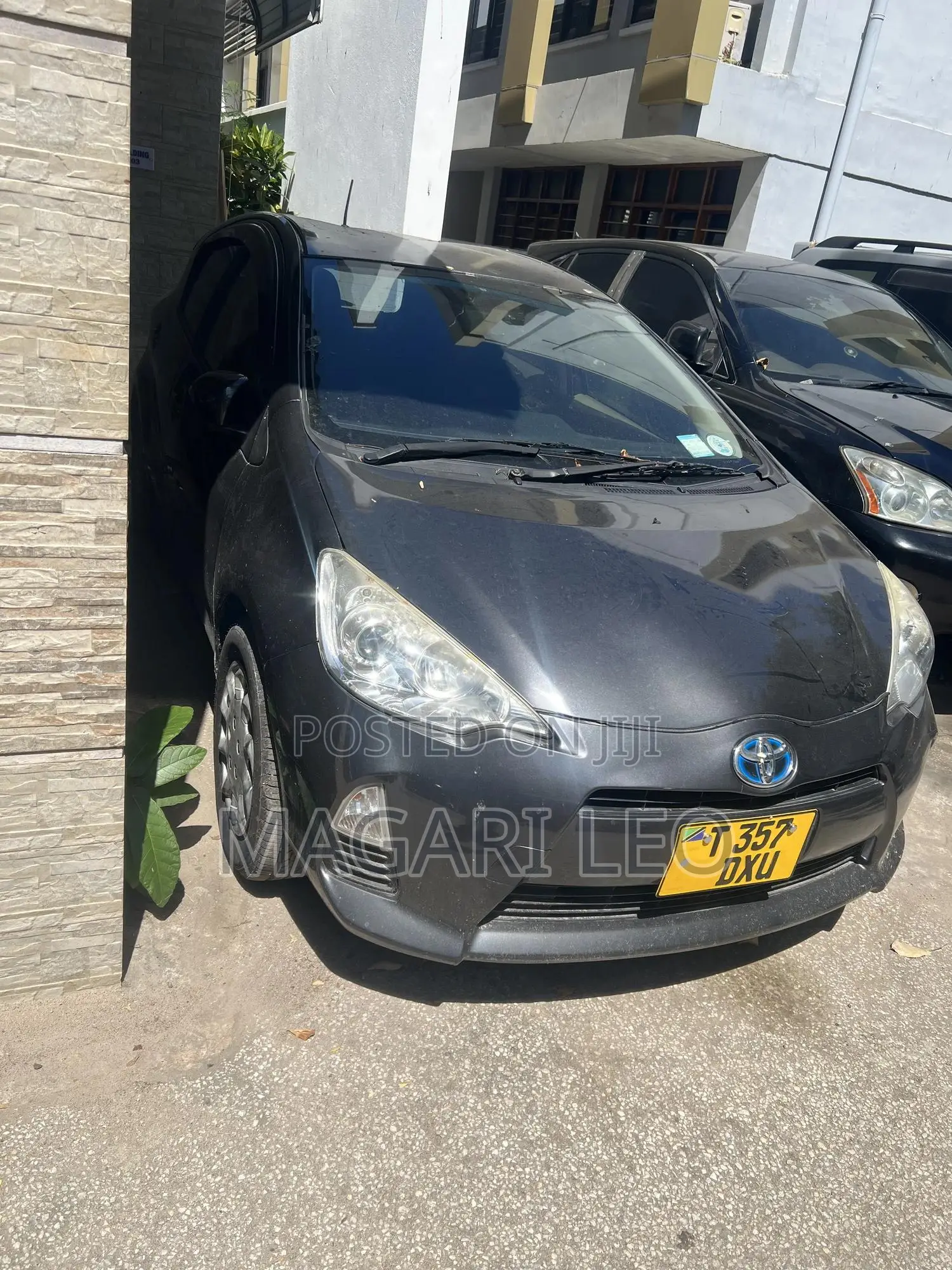Toyota Aqua 2012 Gray