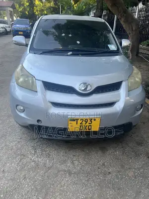 Toyota IST 2007 Silver