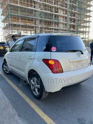 Toyota IST 2004 White