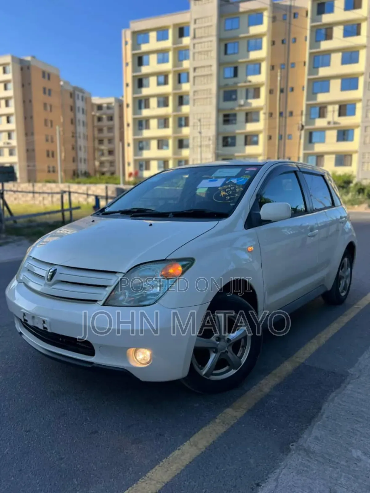 Toyota IST 2004 White