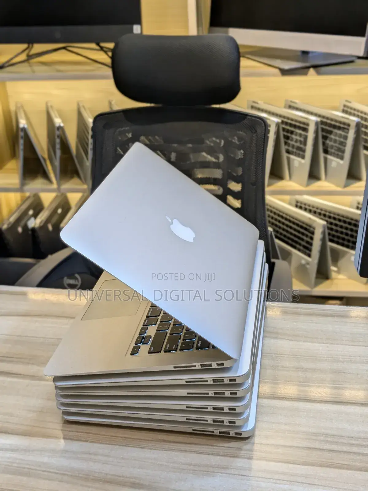 Laptop Apple MacBook Pro 2017 8GB Intel Core I5 SSD 128GB