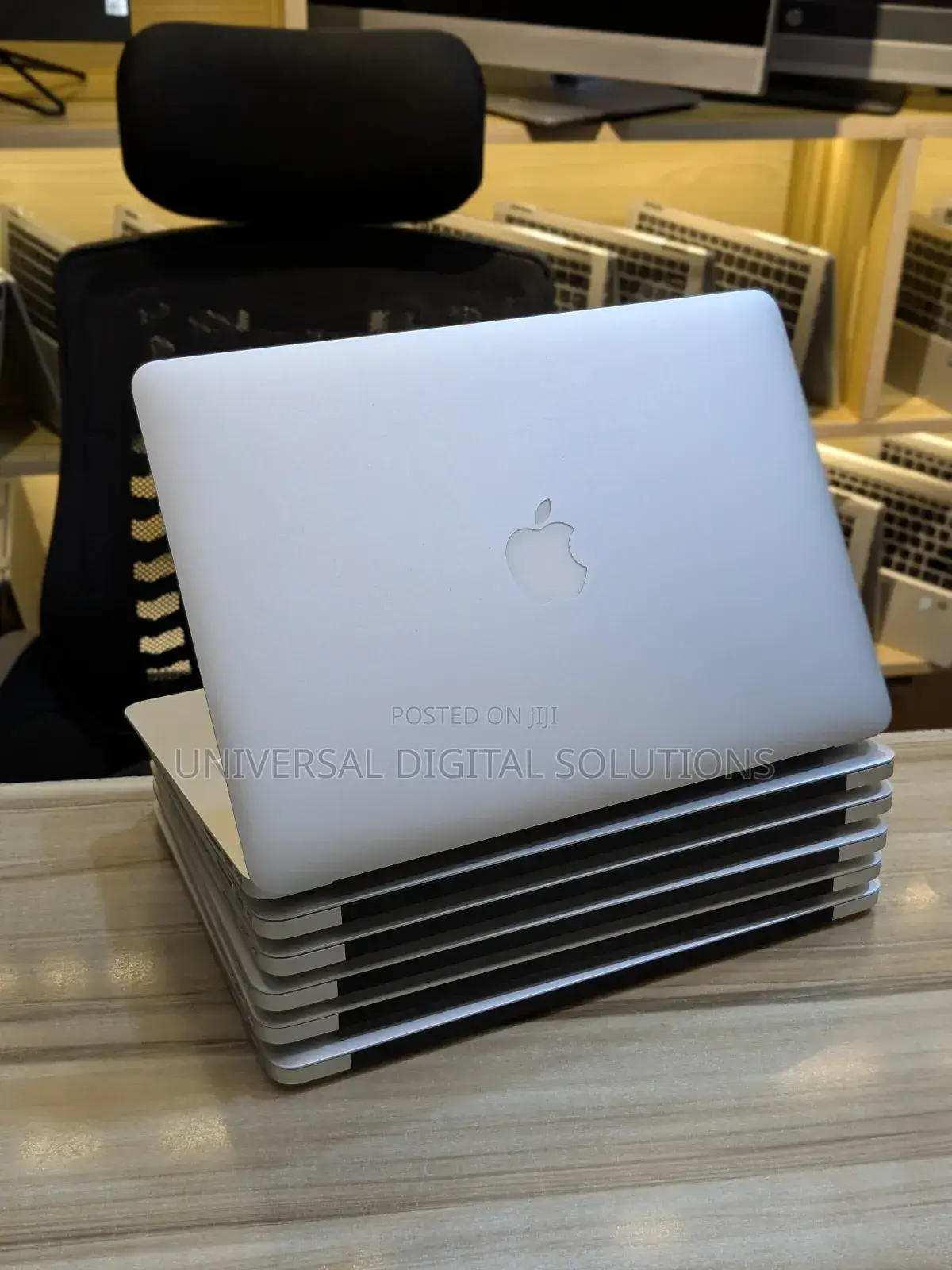 Laptop Apple MacBook Pro 2017 8GB Intel Core I5 SSD 128GB