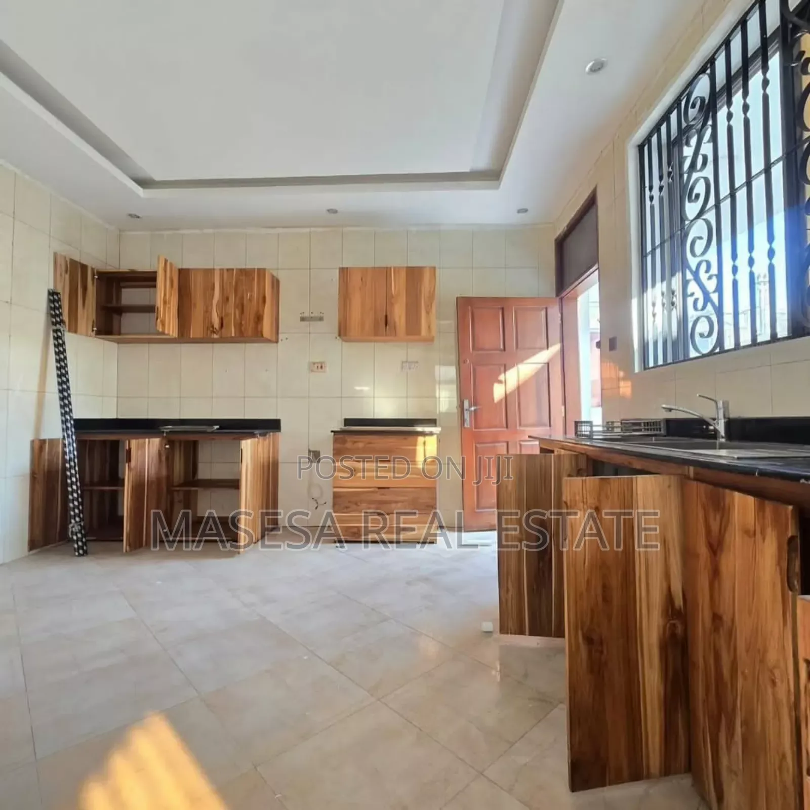 4bdrm Villa in Mikocheni for rent