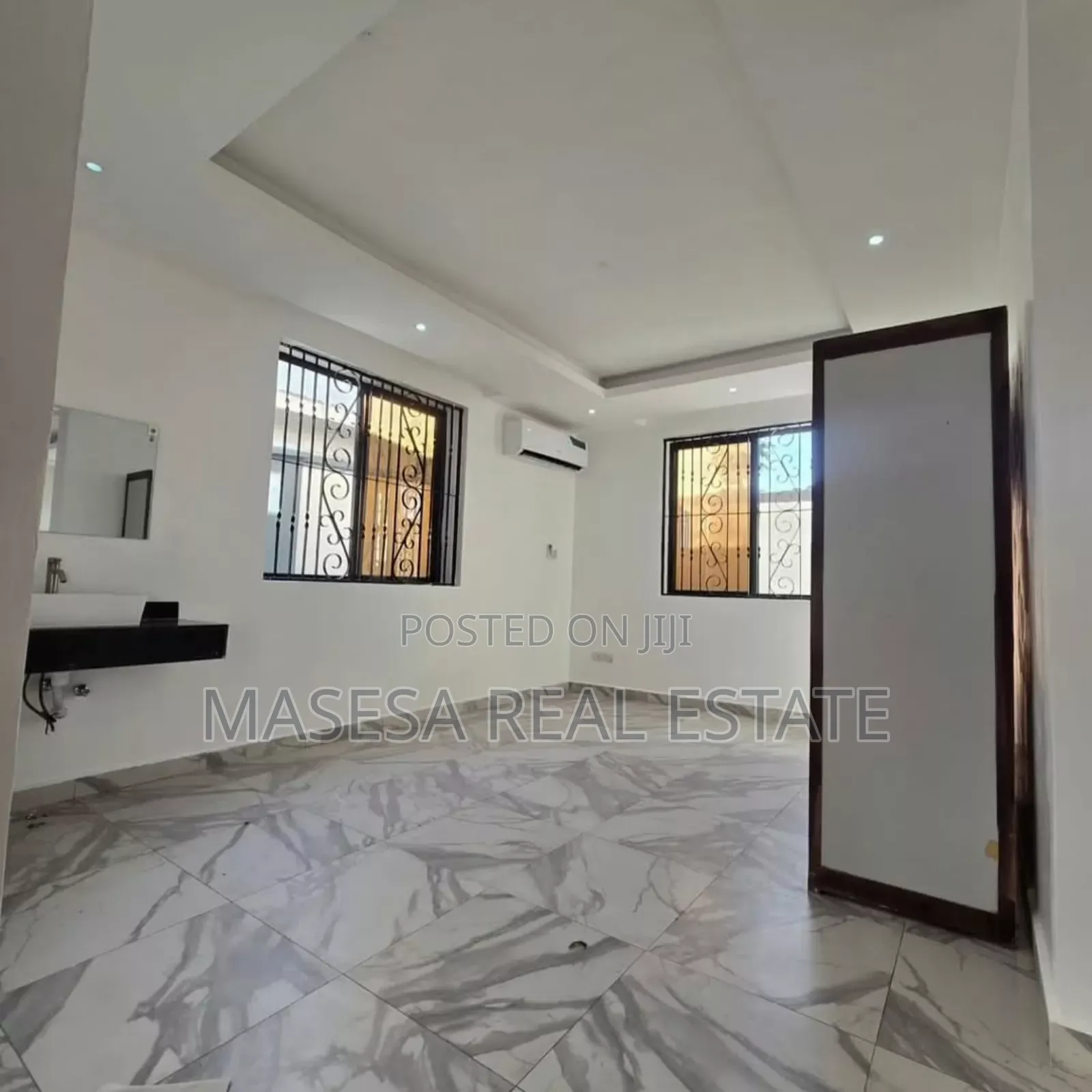4bdrm Villa in Mikocheni for rent
