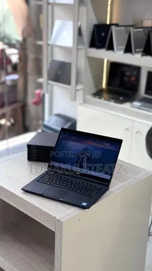 Laptop Dell Latitude 7300 8GB Intel Core I5 SSD 256GB