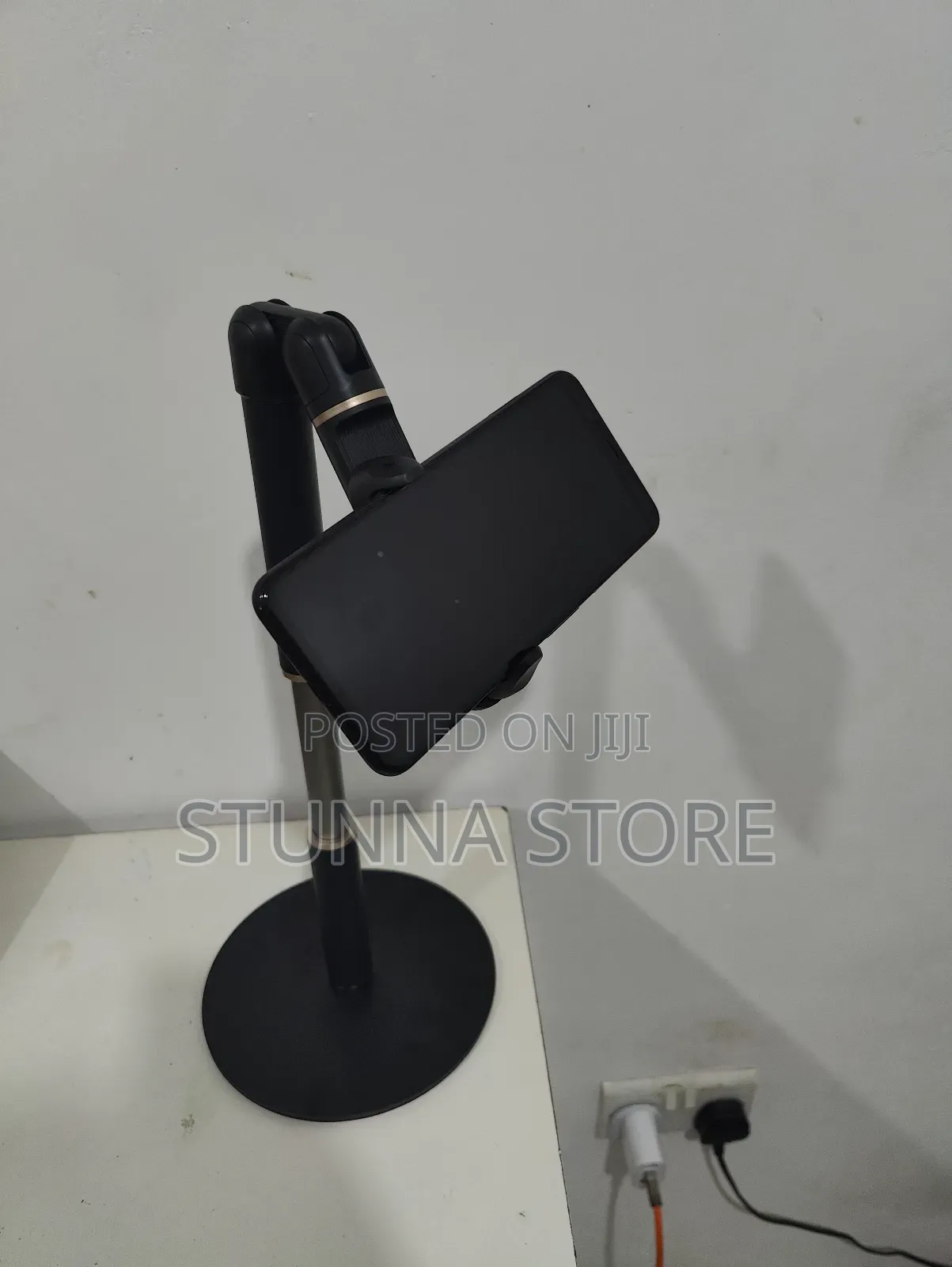 360° Desktop Stand