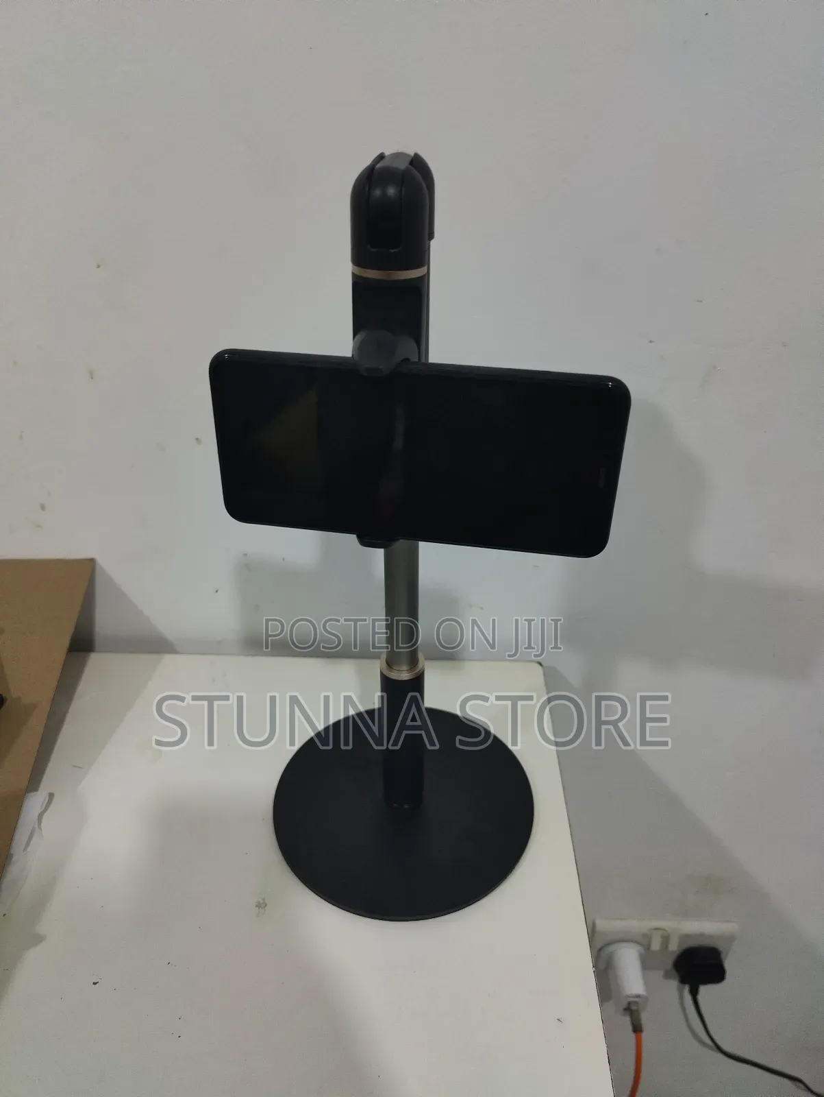 360° Desktop Stand