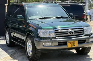 Toyota Land Cruiser 2006 Green