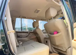 Toyota Land Cruiser 2006 Green