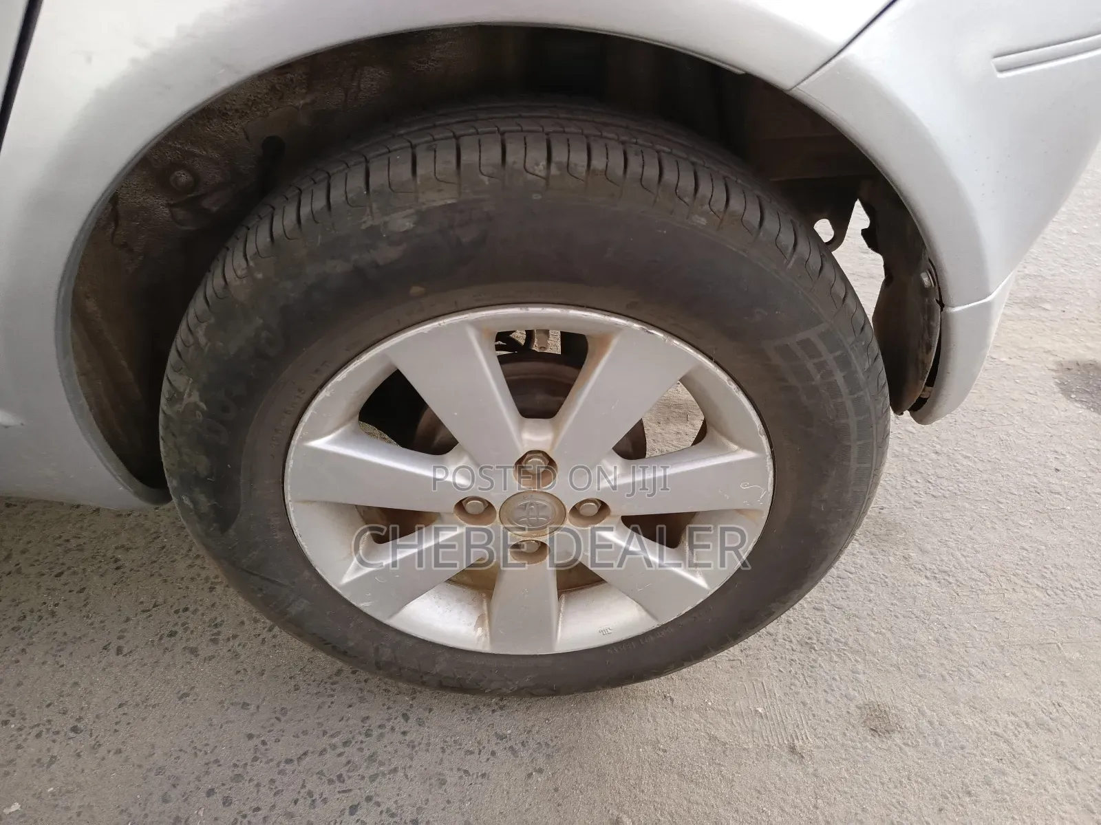 Toyota Vitz 2006 Silver