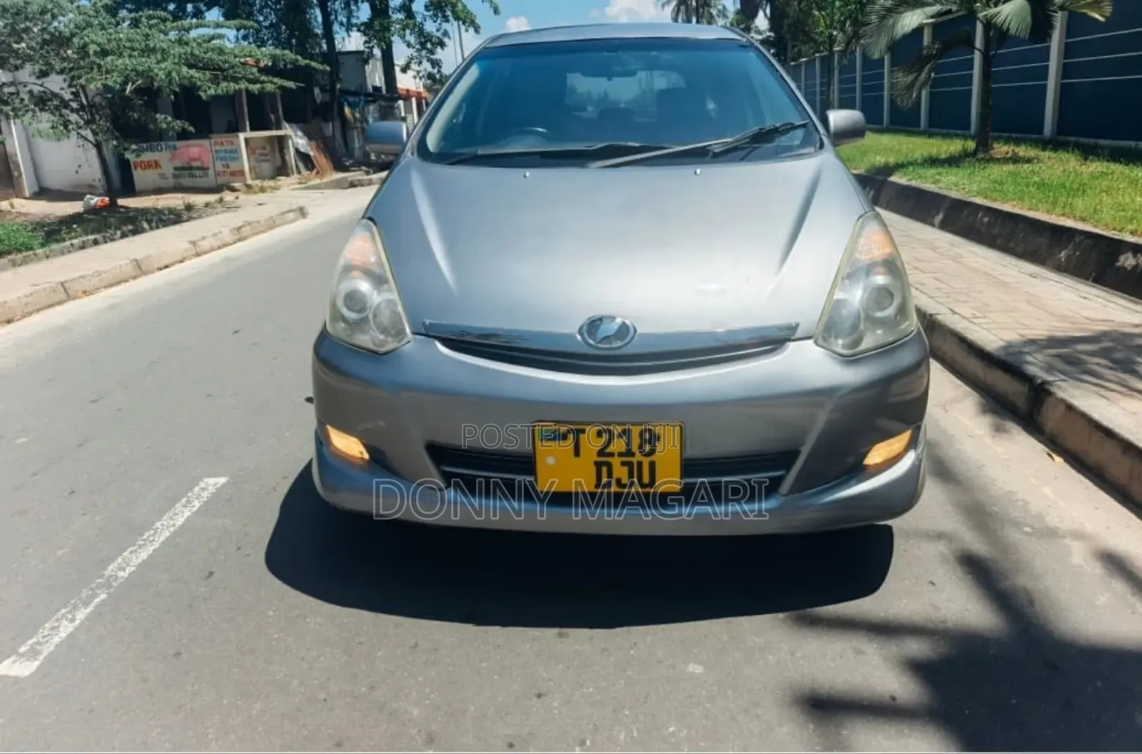 Toyota Wish 2005 Gray
