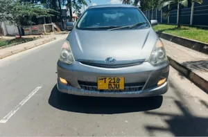 Toyota Wish 2005 Gray
