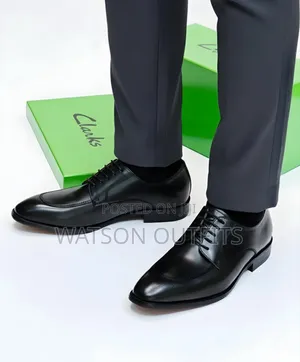 Viatu Vya Moka or Moccasins Vya Watu Wazima