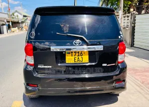 Toyota Corolla Rumion 2009 Black