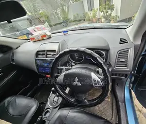 Mitsubishi RVR 2.0 2011 Blue