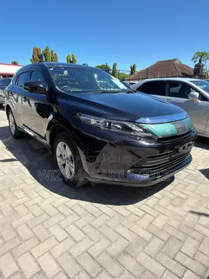 Toyota Harrier 2.0 2017 Burgundy