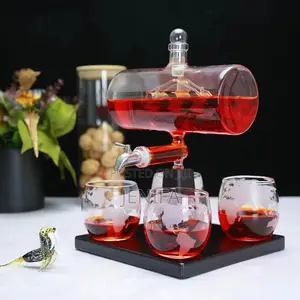 Wine Decanter With Glass