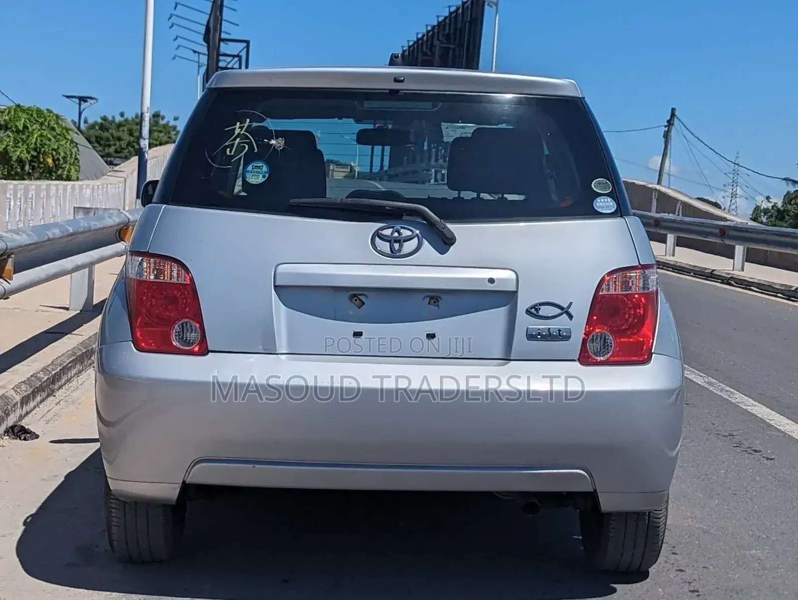 Toyota IST 2005 Silver