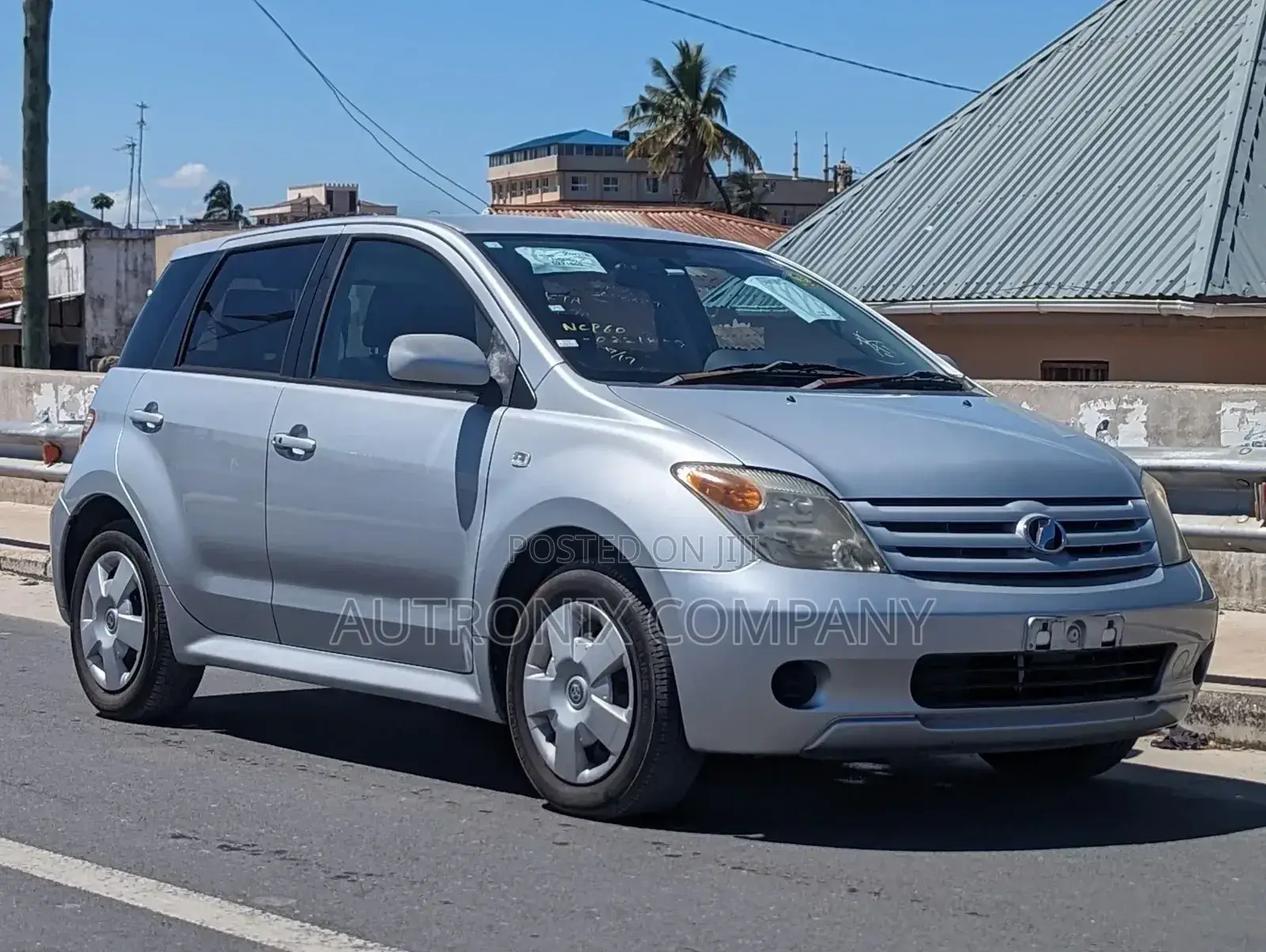 Toyota IST 2005 Silver