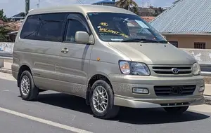 Toyota Noah 2001 Gold
