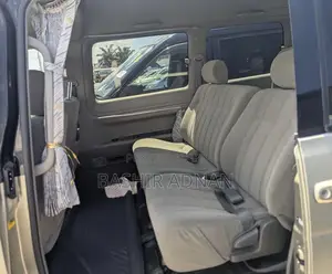 Toyota Noah 2001 Gold