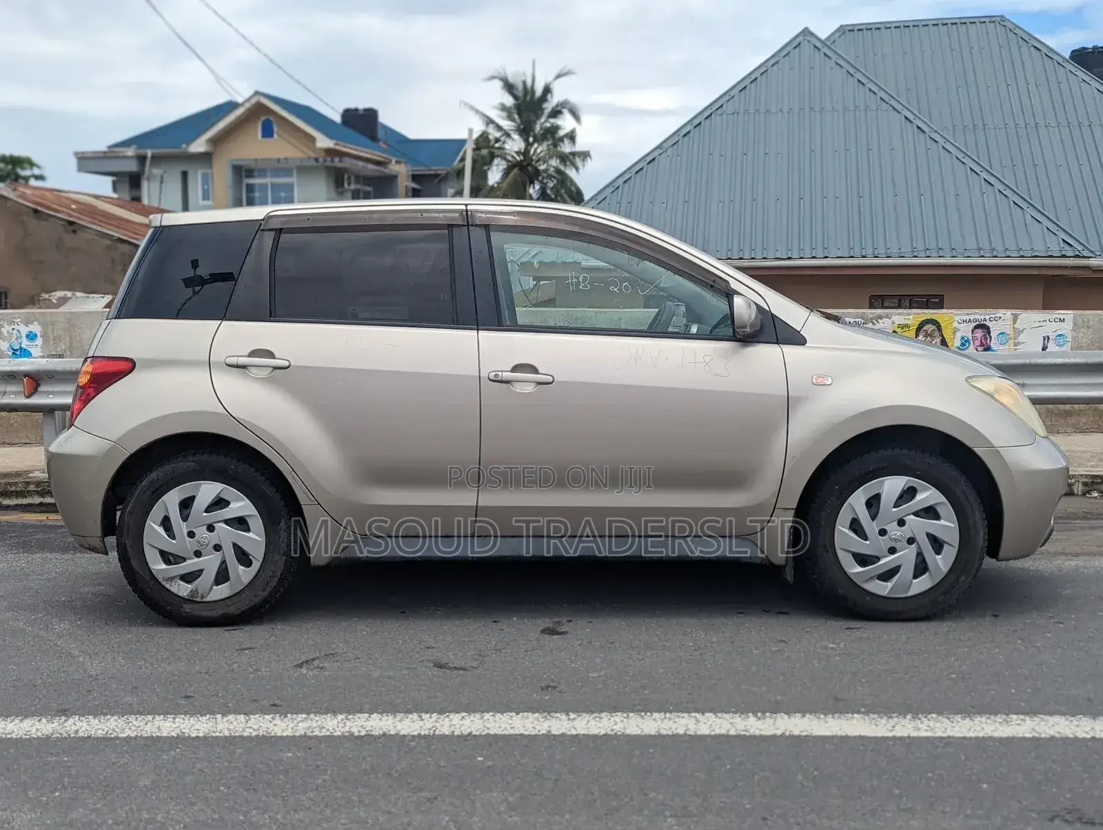 Toyota IST 2002 Beige