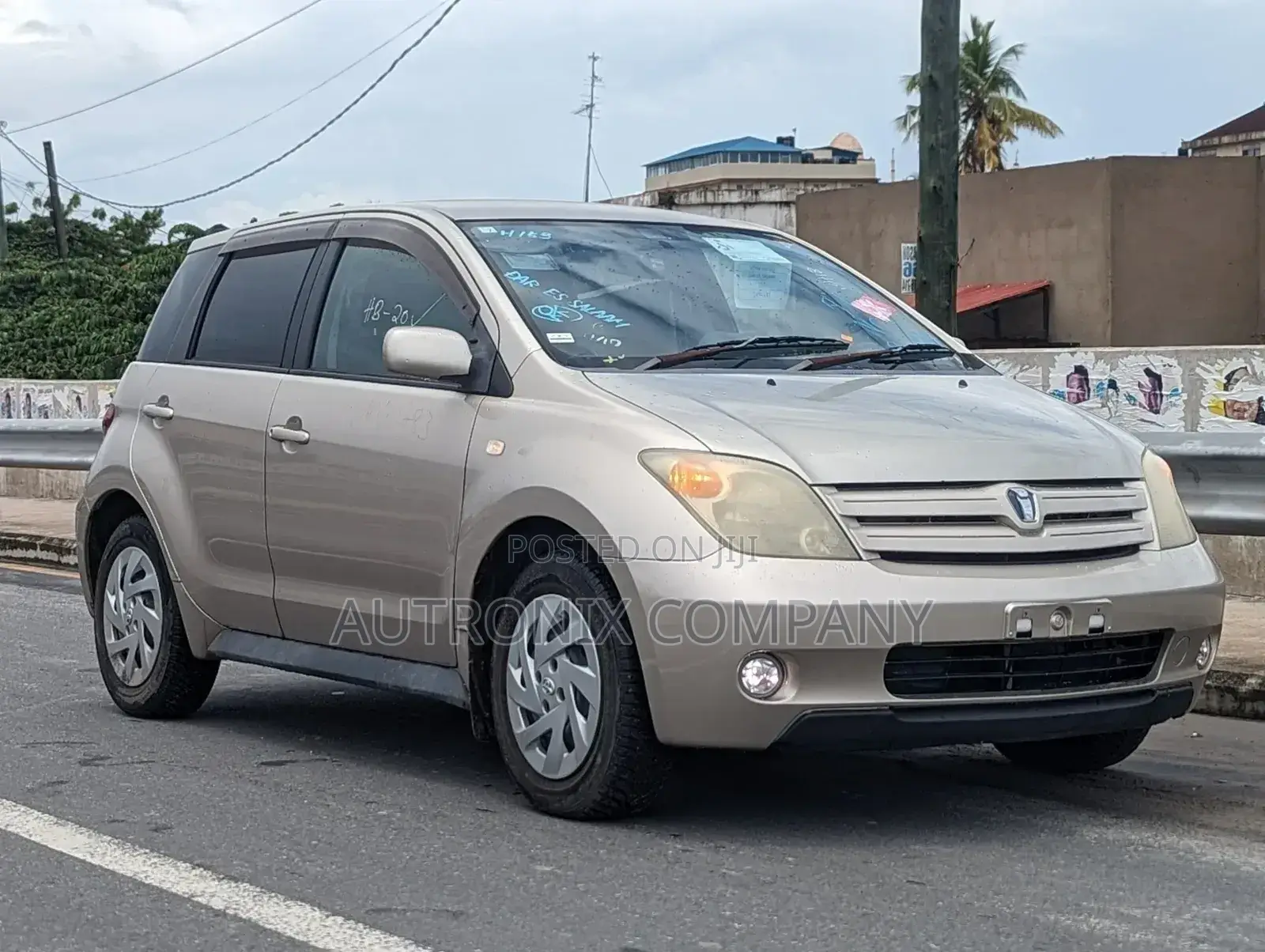 Toyota IST 2002 Beige
