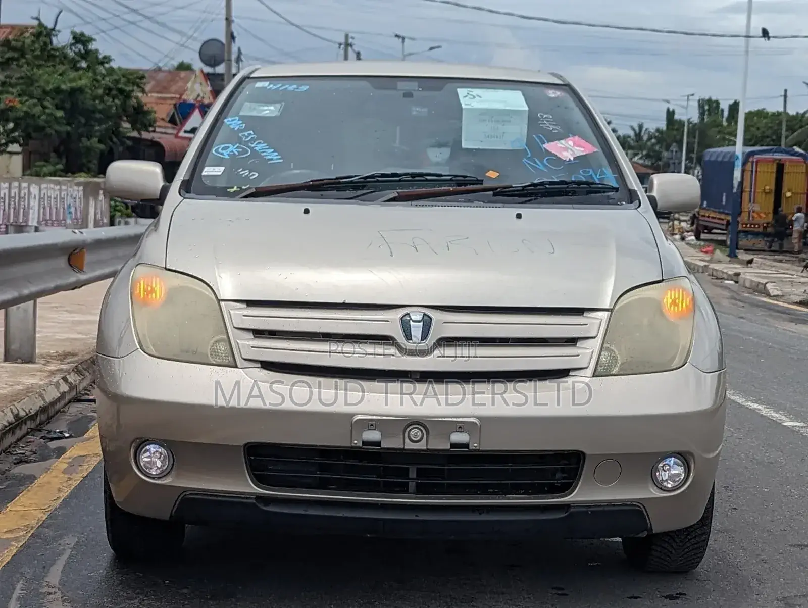 Toyota IST 2002 Beige