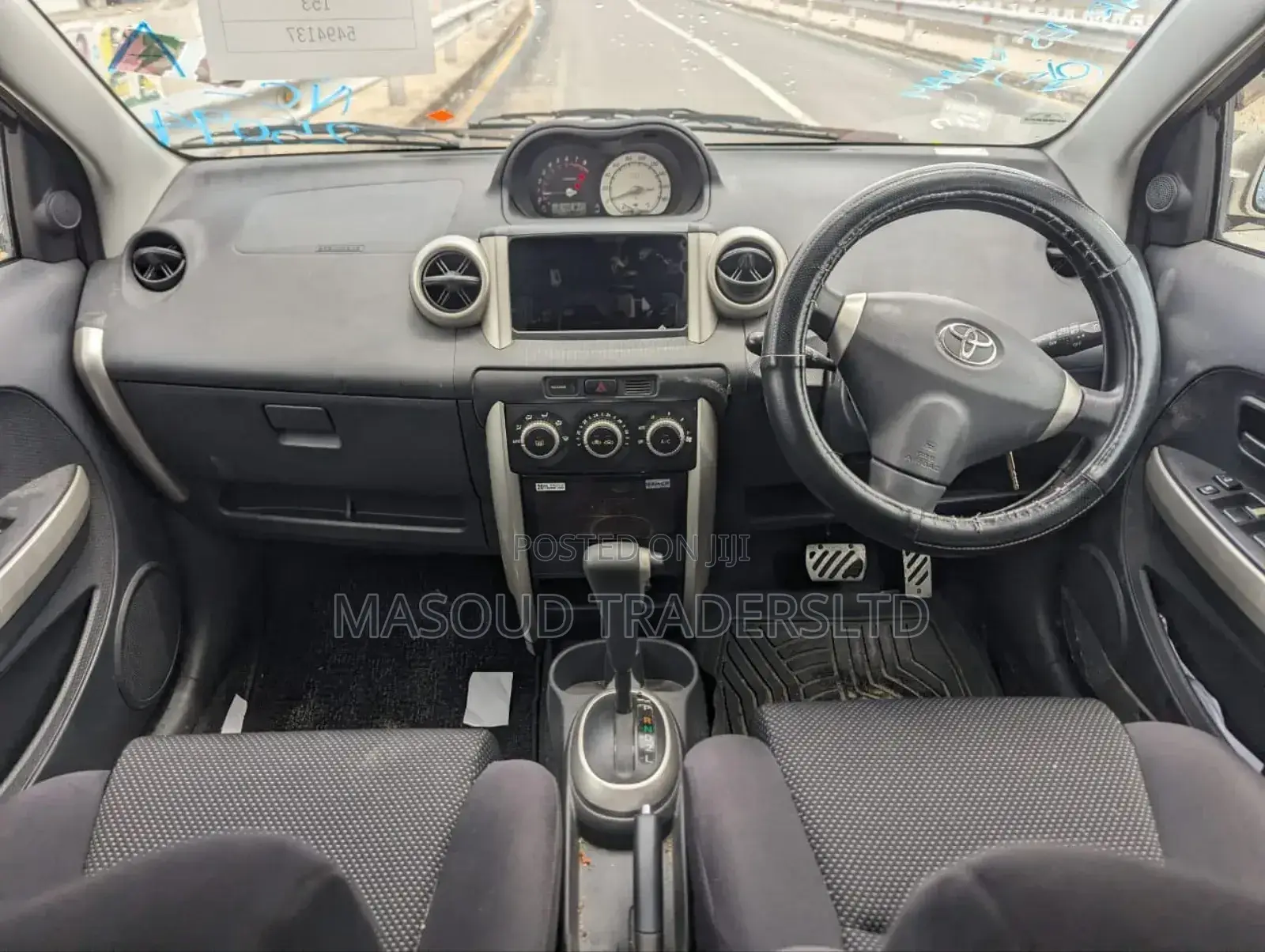 Toyota IST 2002 Beige