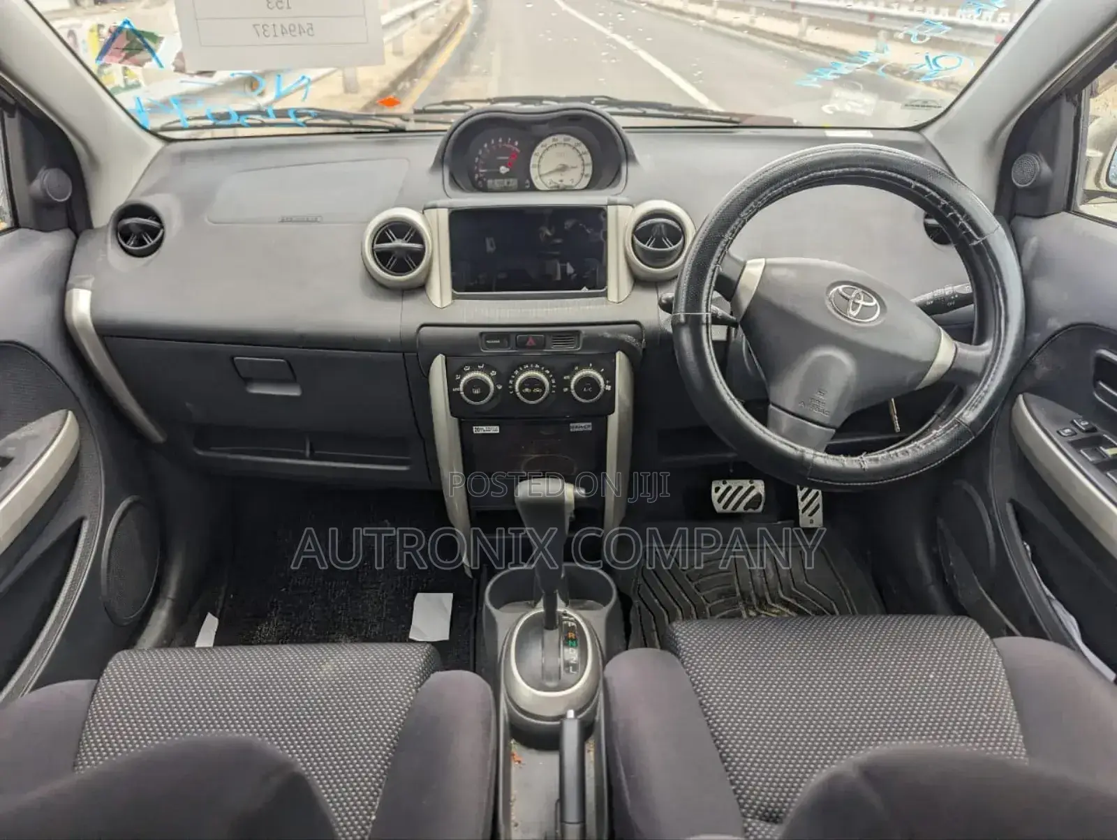 Toyota IST 2002 Beige