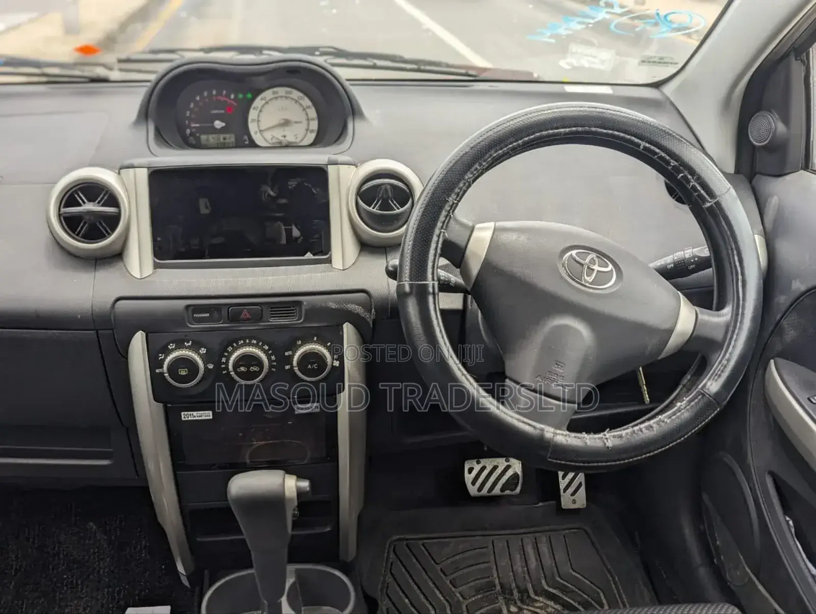 Toyota IST 2002 Beige