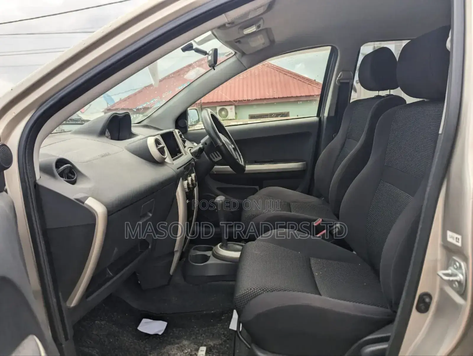Toyota IST 2002 Beige