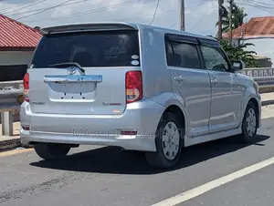 Toyota Corolla Rumion Hatchback 1.5 FWD 2007 Silver