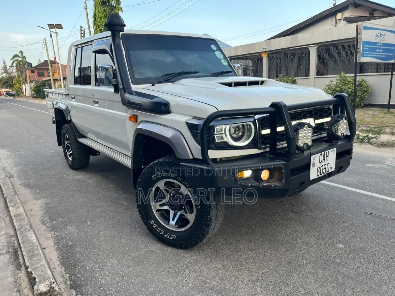Toyota Land Cruiser 2020 White