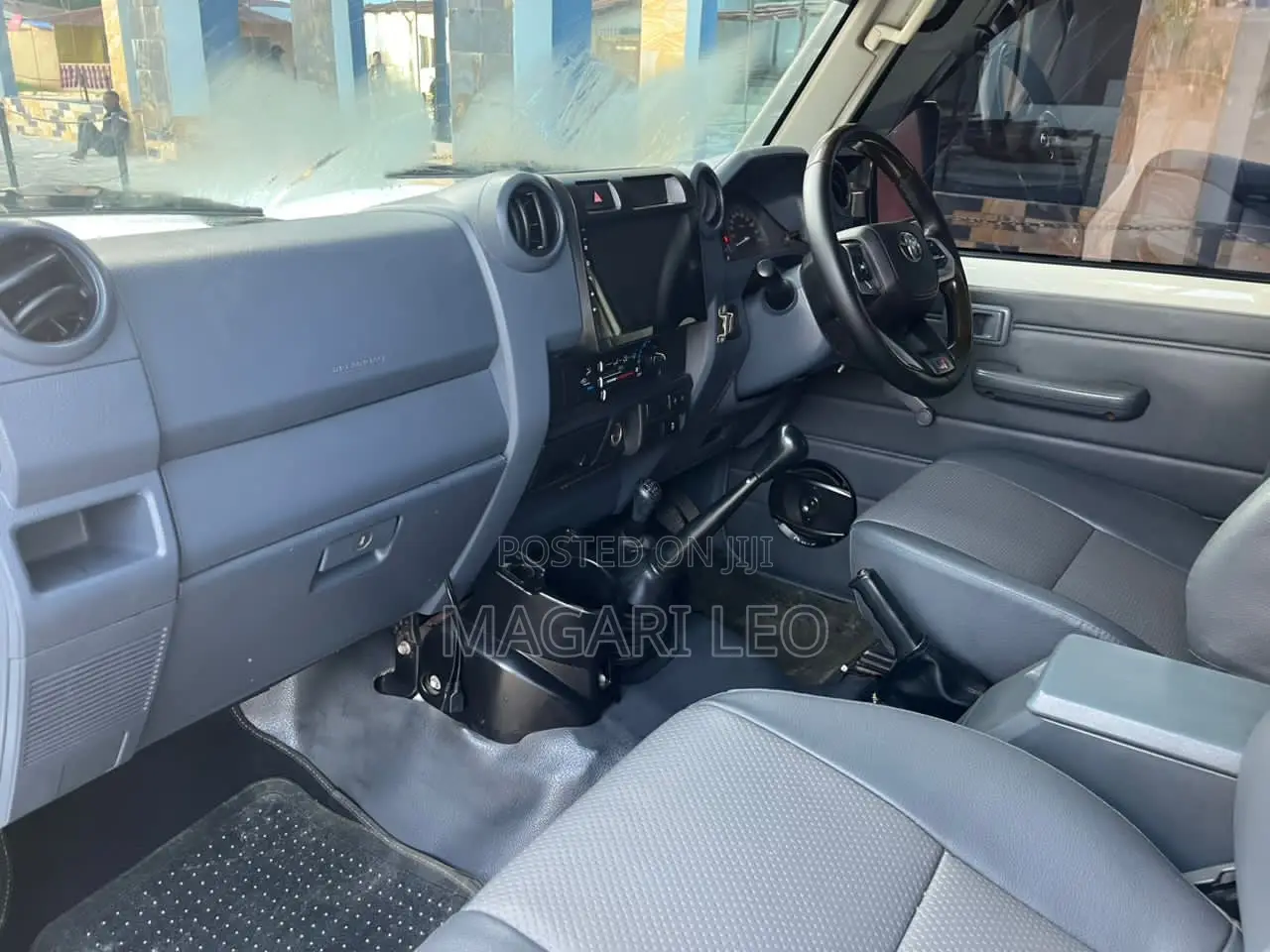 Toyota Land Cruiser 2020 White