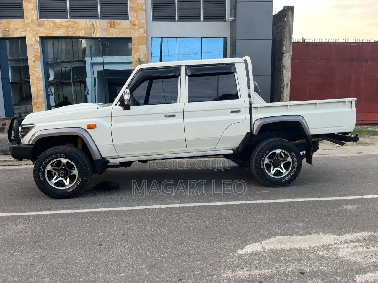 Toyota Land Cruiser 2020 White