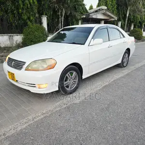 Toyota Mark II 2004 White