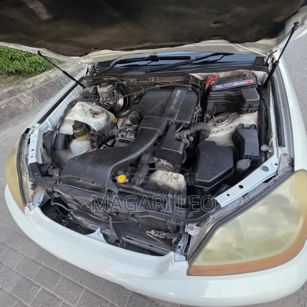 Toyota Mark II 2004 White