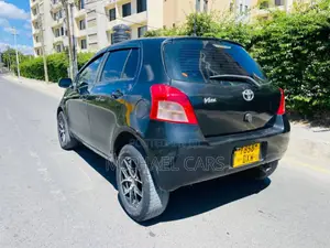 Toyota Vitz 2006 Black