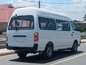 Toyota HiAce 2002 White
