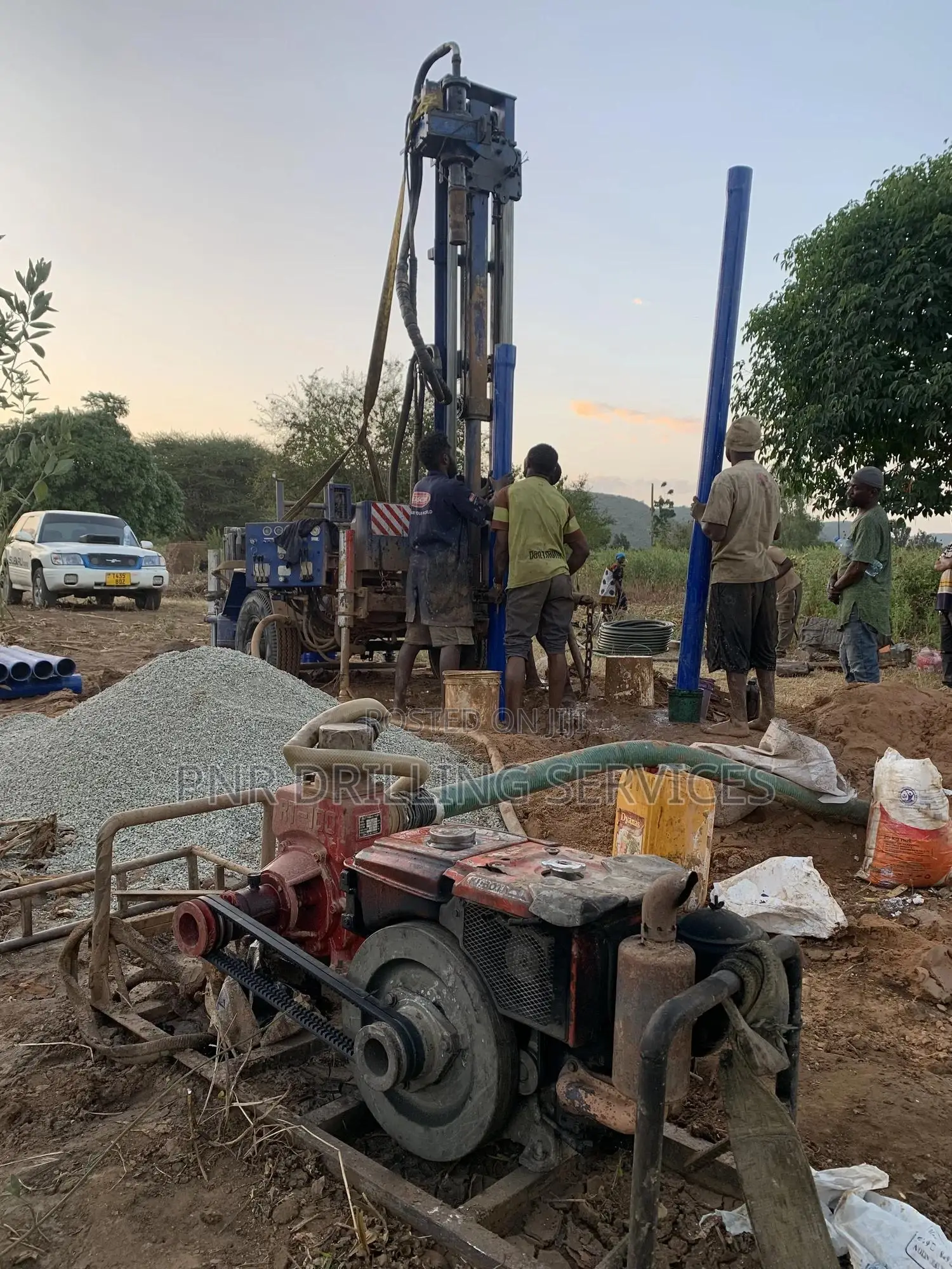 Wachimbaji Visima Mashambani Na Majumbani