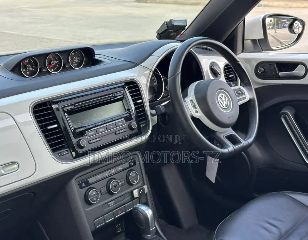Volkswagen Beetle 2016 White