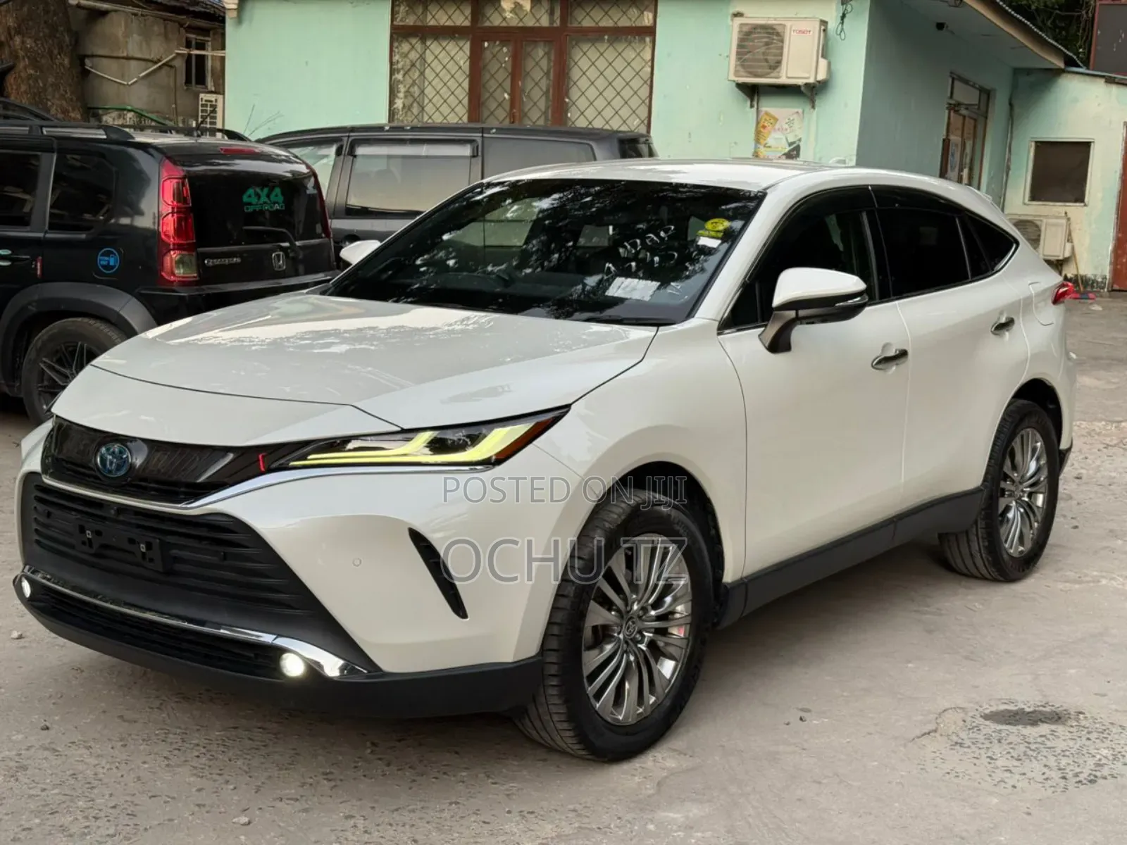 Toyota Harrier 2021 White