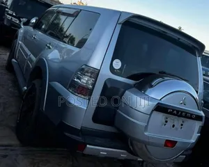 Mitsubishi Pajero 2008 Gray